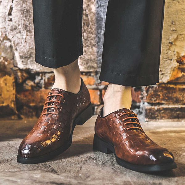 dress shoes luxury brand shoes men fashion gradient color check men's leather office wedding casual comfortable massage z7o7, Black
dress shoes luxury brand shoes men fashion gradient color check men's leather office wedding casual comfortable massage z7o7, Black