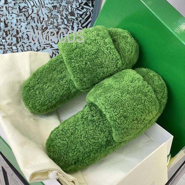 slippers women wool thick sole slides ladies peep toe black white green furry flat mules platform shoes 2021 autumn winter
slippers women wool thick sole slides ladies peep toe black white green furry flat mules platform shoes 2021 autumn winter