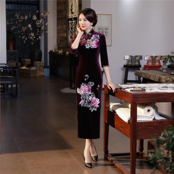 shanghai story chinese style dress velvet long qipao chinese traditional dress 3/4 sleeve cheongsam autumn embroider qipao, Red
shanghai story chinese style dress velvet long qipao chinese traditional dress 3/4 sleeve cheongsam autumn embroider qipao, Red
