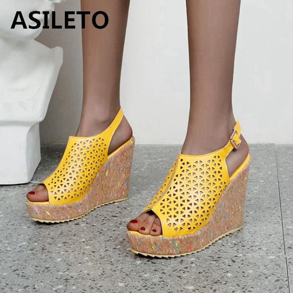 sandals asileto 2021 ladies open toe 12cm wedge heels platform faux genuine leather buckle classic concise size 43 b2357, Black
sandals asileto 2021 ladies open toe 12cm wedge heels platform faux genuine leather buckle classic concise size 43 b2357, Black