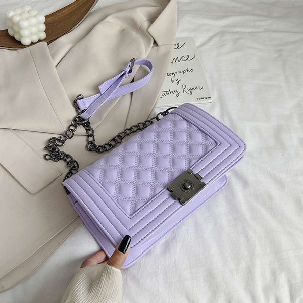 women's fragrance lingge embroidery chain 2021 new korean fashion small square single shoulder bag
women's fragrance lingge embroidery chain 2021 new korean fashion small square single shoulder bag