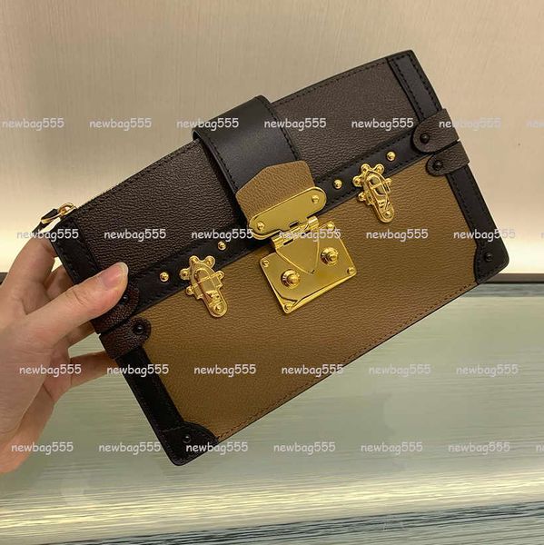 new mini trunk bag women oxidizing leather crossbody bag vintage desing shoulder bag petite rivet zipper clutch removable strap purse 43596, Black
new mini trunk bag women oxidizing leather crossbody bag vintage desing shoulder bag petite rivet zipper clutch removable strap purse 43596, Black