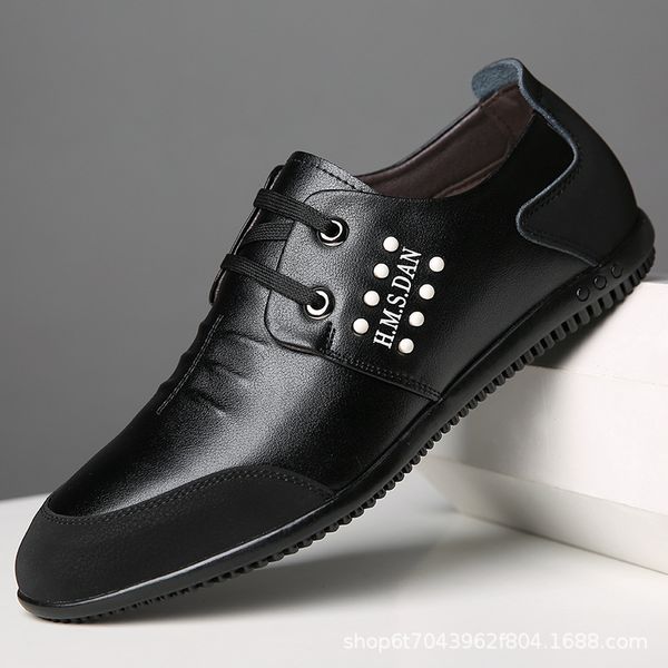 autumn patent leather men casual shoes breathable lace-up oxfords dress business formal wedding party big size shoes, Red;white
autumn patent leather men casual shoes breathable lace-up oxfords dress business formal wedding party big size shoes, Red;white