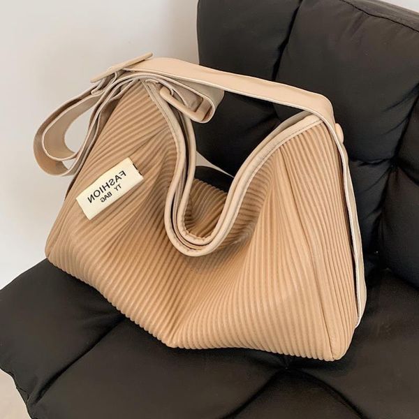 cross body pu leather women designer handbags 2021 girls shopper purse fashion casual solid color stripe pleated quilted bag crossbody bags
cross body pu leather women designer handbags 2021 girls shopper purse fashion casual solid color stripe pleated quilted bag crossbody bags