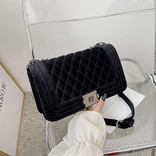 hbp luxury designervelvet face xiaoxiang high-grade feeling rhombic chain one shoulder messenger bag
hbp luxury designervelvet face xiaoxiang high-grade feeling rhombic chain one shoulder messenger bag