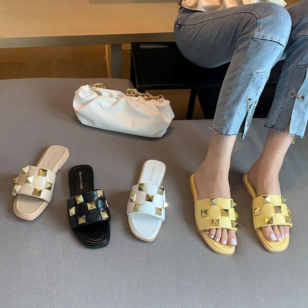 slippers brand women slipper 2021 fashion rivet summer slides flat heel open toe ladies sandal shoes female outdoor beach flip flop, Black
slippers brand women slipper 2021 fashion rivet summer slides flat heel open toe ladies sandal shoes female outdoor beach flip flop, Black