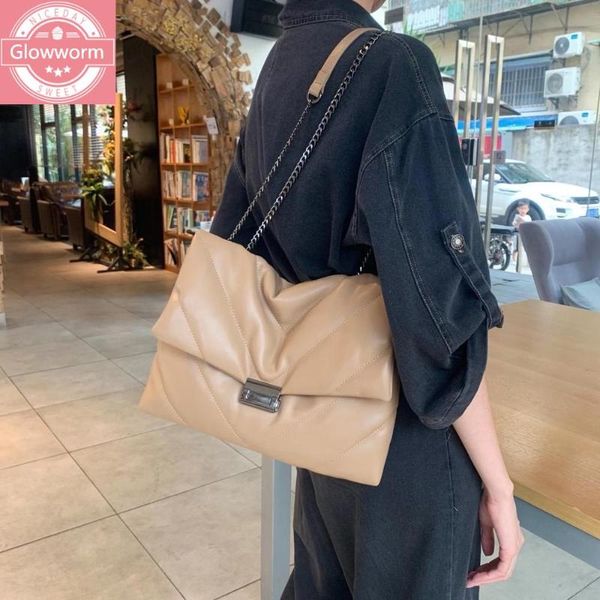 shoulder bags fashion chains hobos women designer handbags luxury soft pu leather crossbody bag large tote female purses 2021
shoulder bags fashion chains hobos women designer handbags luxury soft pu leather crossbody bag large tote female purses 2021