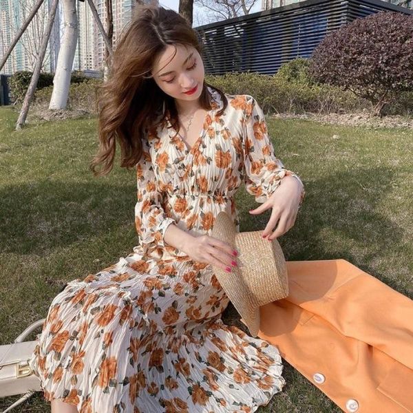casual dresses fall women's long dress the full sleeves little daisy gentle floral fashion trend loose v-neck big pendulum chiffon, Black;gray
casual dresses fall women's long dress the full sleeves little daisy gentle floral fashion trend loose v-neck big pendulum chiffon, Black;gray