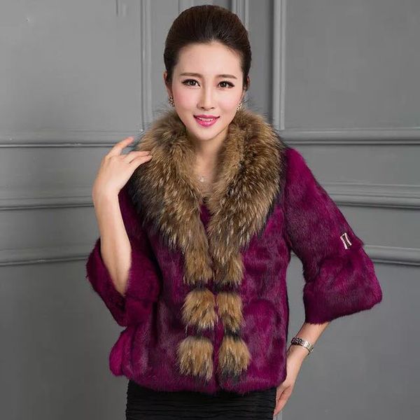 thick women full of female rabbit outwear vintage leather with raccoon skin collar shredded ladies fur coats y02 yo8e, Black
thick women full of female rabbit outwear vintage leather with raccoon skin collar shredded ladies fur coats y02 yo8e, Black
