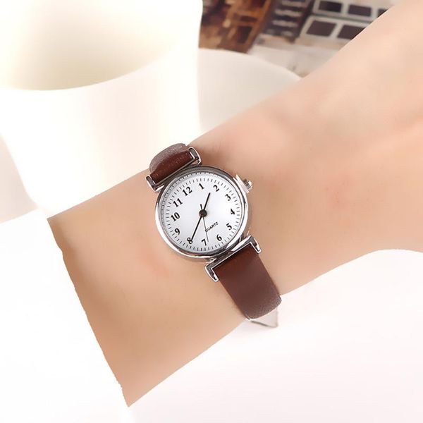wristwatches 1pc retro brown women watches qualities small ladies vintage leather bracelet watch 2021 fashion brand female clock, Slivery;brown
wristwatches 1pc retro brown women watches qualities small ladies vintage leather bracelet watch 2021 fashion brand female clock, Slivery;brown