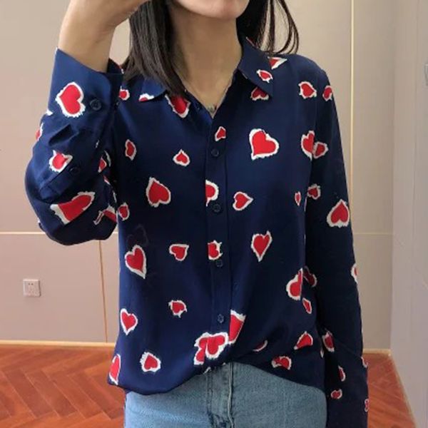 2021 new chic red heart print silk shirt women summer elegant long sleeve buttons darkblue blouse office lady woman shirts autumn jvsy, White;black
2021 new chic red heart print silk shirt women summer elegant long sleeve buttons darkblue blouse office lady woman shirts autumn jvsy, White;black