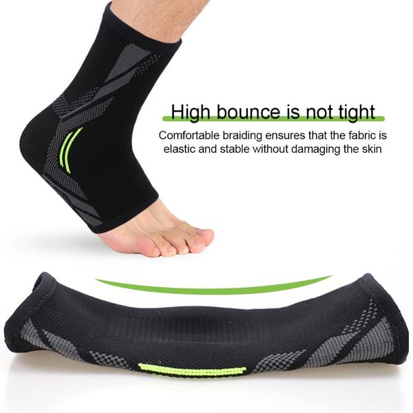 1 pcs ankle brace compression support sleeve elastic breathable for recovery joint pain basket foot sports socks, Blue;black
1 pcs ankle brace compression support sleeve elastic breathable for recovery joint pain basket foot sports socks, Blue;black