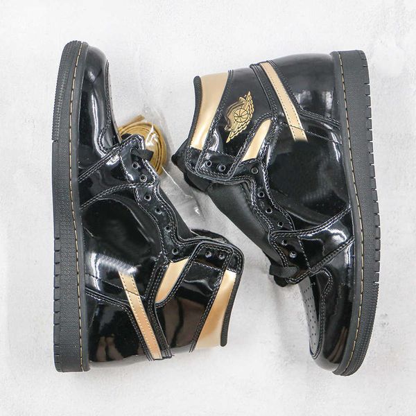 (boxed) men's jumpman 1 basketball shoes and women's black gold outdoor casual sportsddy4
(boxed) men's jumpman 1 basketball shoes and women's black gold outdoor casual sportsddy4