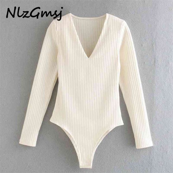 nlzgmsj women fashion with shoulder pads bodysuits vintage v-neck long sleeve female playsuits chic 210628, Black;white
nlzgmsj women fashion with shoulder pads bodysuits vintage v-neck long sleeve female playsuits chic 210628, Black;white