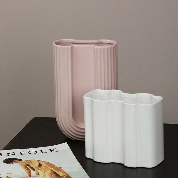 nordic ins creative u-shaped ceramic vase modern living room dried flower flower arrangement deskdecoration home decoration
nordic ins creative u-shaped ceramic vase modern living room dried flower flower arrangement deskdecoration home decoration