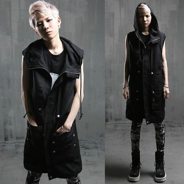 men's vests 2021 summer fashion personality long style hooded vest large pocket casual stage hiphop singer costumes, Black;white
men's vests 2021 summer fashion personality long style hooded vest large pocket casual stage hiphop singer costumes, Black;white
