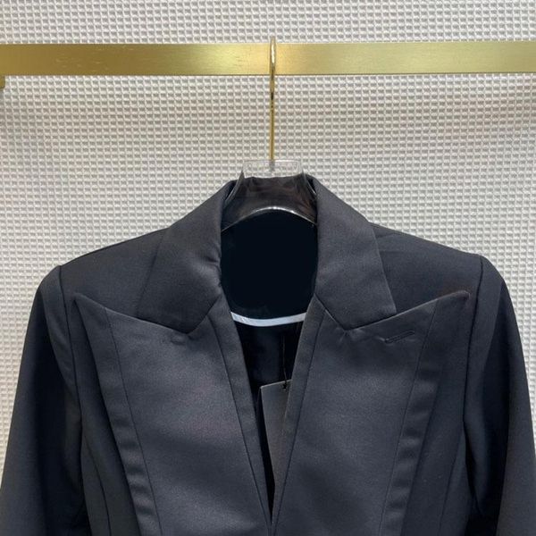 women's suits & blazers high-end black suit jacket for women fashion commute long sleeve coat 3d cut slim blazer coats lady wint, White;black
women's suits & blazers high-end black suit jacket for women fashion commute long sleeve coat 3d cut slim blazer coats lady wint, White;black