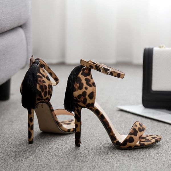 comfort shoes for women luxury sandals summer heels tassel buckle strap fashion girls velvet leopard 2021 stiletto fringe high c, Black
comfort shoes for women luxury sandals summer heels tassel buckle strap fashion girls velvet leopard 2021 stiletto fringe high c, Black