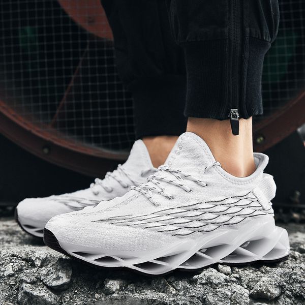 new blade running shoes for men sneakers breathable sports shoes outdoor athletic training jogging fitness shoes big size39-47
new blade running shoes for men sneakers breathable sports shoes outdoor athletic training jogging fitness shoes big size39-47