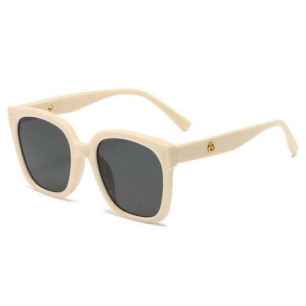 2020gm new ku sunglasses star same sunglasses fashion square sunglasses travel on the street with all kinds of uv400
2020gm new ku sunglasses star same sunglasses fashion square sunglasses travel on the street with all kinds of uv400