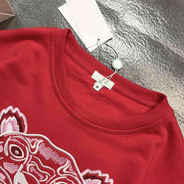 fashion-shipping embroidery tiger head sweatshirts man woman long sleeve o-neck pullover women's hoodies sweatshirts jacket, Black
fashion-shipping embroidery tiger head sweatshirts man woman long sleeve o-neck pullover women's hoodies sweatshirts jacket, Black