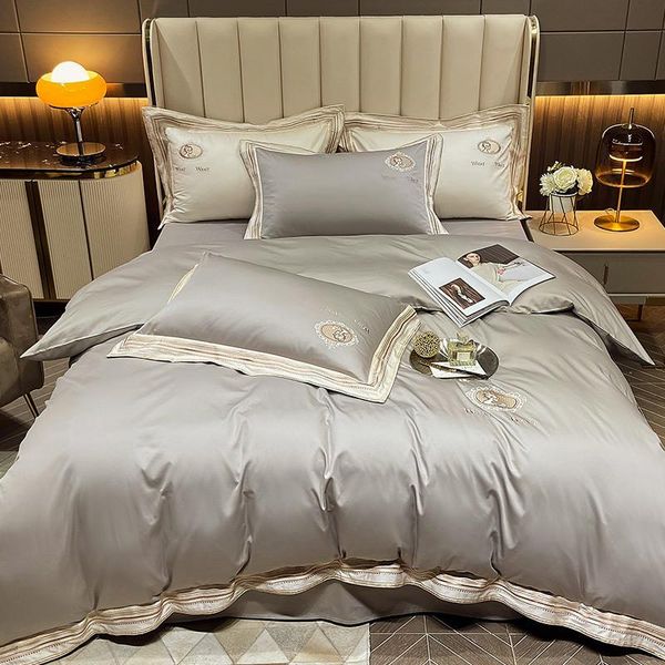 bedding sets high-end embroidery egyptian cotton solid color set luxury el quilt cover flat fitted sheet bedspread pillowcases
bedding sets high-end embroidery egyptian cotton solid color set luxury el quilt cover flat fitted sheet bedspread pillowcases