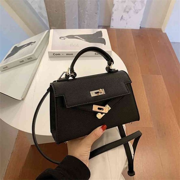 korean kaili female messenger 2021 new fashion versatile mini handbag white women's bag
korean kaili female messenger 2021 new fashion versatile mini handbag white women's bag