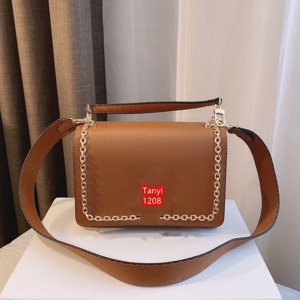 2021 luxury designers tw ist bags handbags new gold chain design women bag shoulder bag crossbody bags fashion denim purses ing
2021 luxury designers tw ist bags handbags new gold chain design women bag shoulder bag crossbody bags fashion denim purses ing