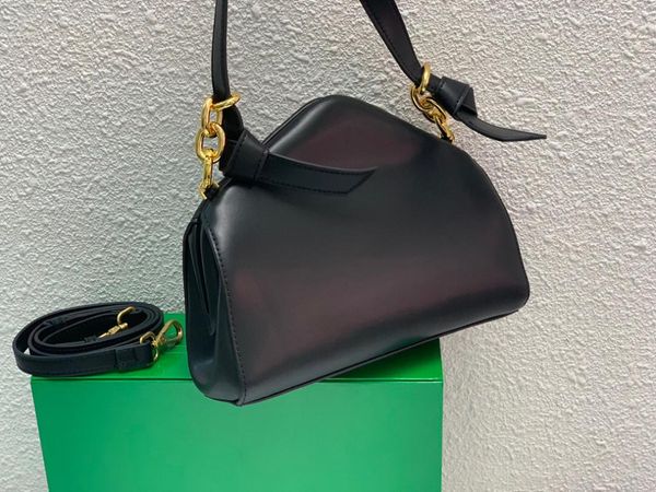 evening bags female bag 2021 autumn fashion cloud solid color soft leather dumpling trendy shoulder messenger clutch
evening bags female bag 2021 autumn fashion cloud solid color soft leather dumpling trendy shoulder messenger clutch