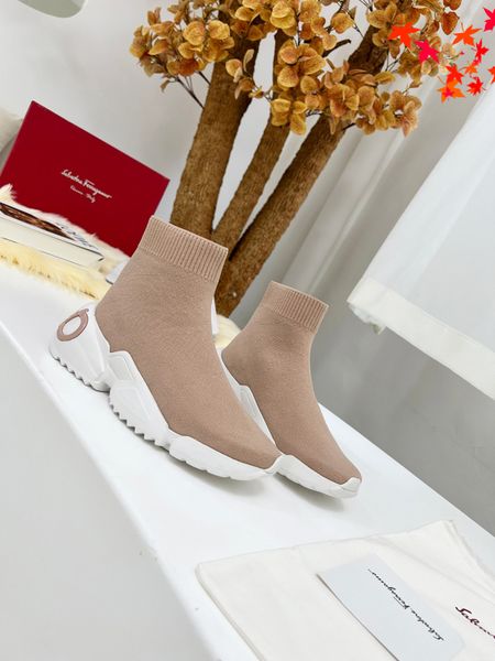 2022 winter women dress boots high heels design leather boot knitted sock-like flats biker luxury designer shoes tall ankle booties with log, Black
2022 winter women dress boots high heels design leather boot knitted sock-like flats biker luxury designer shoes tall ankle booties with log, Black