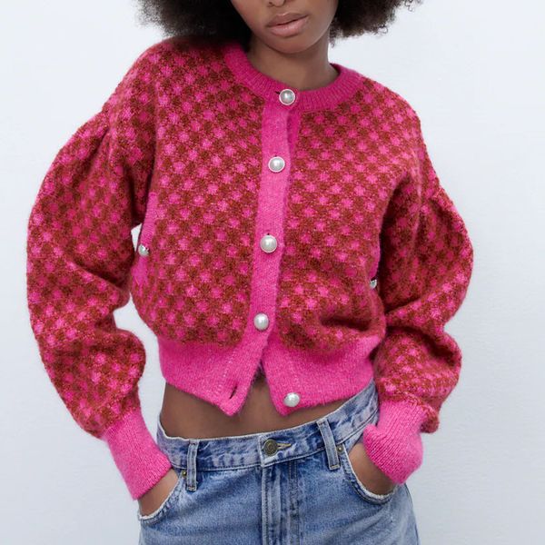 2022 ladie cardigans long sleeve knitted plaid sweater women green vest sweaters female jumpers cardigan jacket with buttons 36s, White;black
2022 ladie cardigans long sleeve knitted plaid sweater women green vest sweaters female jumpers cardigan jacket with buttons 36s, White;black