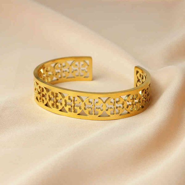 chinese style products wind hollowed out design double t opening adjustable tb bracelet brass 18k gold plated
chinese style products wind hollowed out design double t opening adjustable tb bracelet brass 18k gold plated