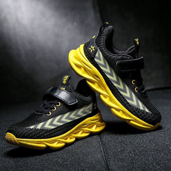 children sports shoes boys girls damping outsole slip patchwork breathable kids sneakers child running shoes, Black;red
children sports shoes boys girls damping outsole slip patchwork breathable kids sneakers child running shoes, Black;red