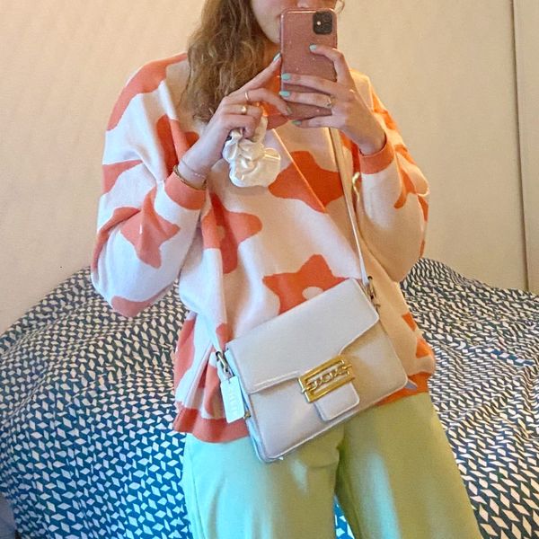 2021 new women oversize sweater and pullovers autumn winter o-neck sweet flower printed elastic jumpers long sleeve pink female str se0e, White;black
2021 new women oversize sweater and pullovers autumn winter o-neck sweet flower printed elastic jumpers long sleeve pink female str se0e, White;black