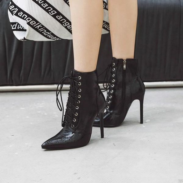 boots plus size shoes 2021 spring winter short british high thin heels pointed toe versatile women's for women shoe, Black
boots plus size shoes 2021 spring winter short british high thin heels pointed toe versatile women's for women shoe, Black
