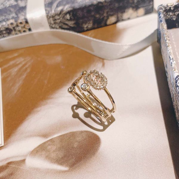 luxury fashion classic designer ring love rings jewelry wedding gifts for women modern delicate romantic stylish exquisite workmanship good, Golden;silver
luxury fashion classic designer ring love rings jewelry wedding gifts for women modern delicate romantic stylish exquisite workmanship good, Golden;silver