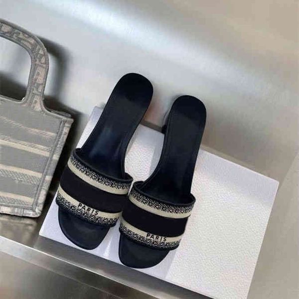 slippers 21ss summer women's high heels slippers striped sandals ladies casual wear thick heel sandalss outdoor shopping letter slipper, Black
slippers 21ss summer women's high heels slippers striped sandals ladies casual wear thick heel sandalss outdoor shopping letter slipper, Black