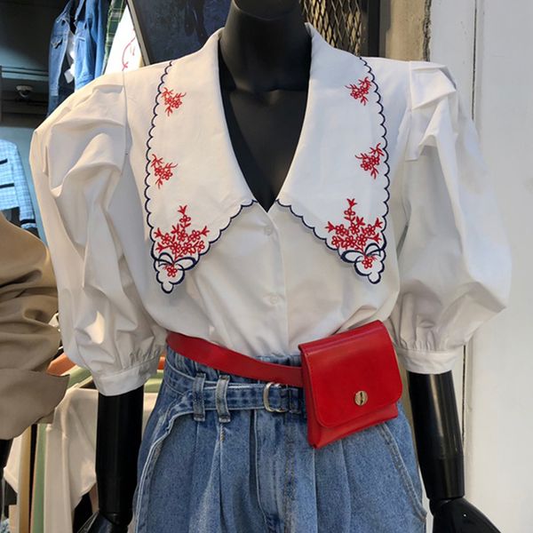 2021 korean turn-down collar floral embroidery blouse summer half sleeve blue/black/white short shirt for female blusas vmye
2021 korean turn-down collar floral embroidery blouse summer half sleeve blue/black/white short shirt for female blusas vmye