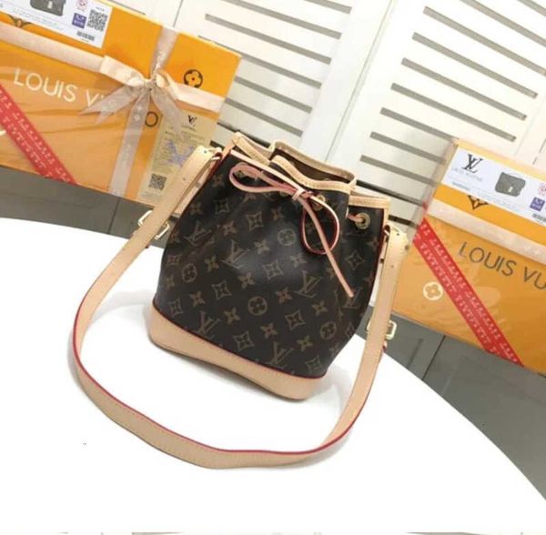 totes female brand bag mini bucket designer handbags iconic luxury handles shoulder bags m40817 cross body no clutches cute evening
totes female brand bag mini bucket designer handbags iconic luxury handles shoulder bags m40817 cross body no clutches cute evening