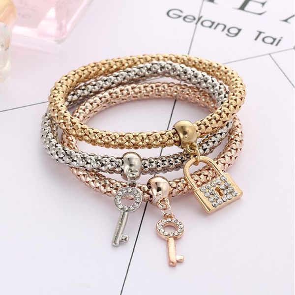 charm bracelets 3pcs keychain inside rhinestone silver elastic popcorn chain cz crystal bracelet for girlfriend women, Golden;silver
charm bracelets 3pcs keychain inside rhinestone silver elastic popcorn chain cz crystal bracelet for girlfriend women, Golden;silver