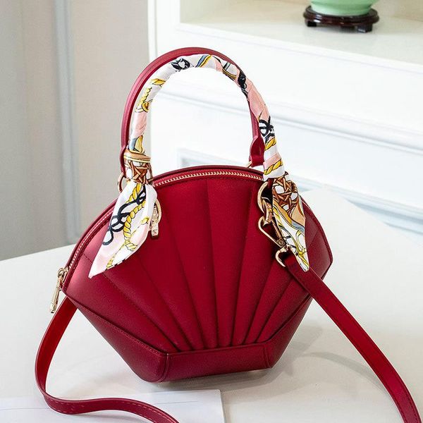 2021 pvc frosted single-shoulder new bag cross-border jelly trade foreign ggbvq
2021 pvc frosted single-shoulder new bag cross-border jelly trade foreign ggbvq