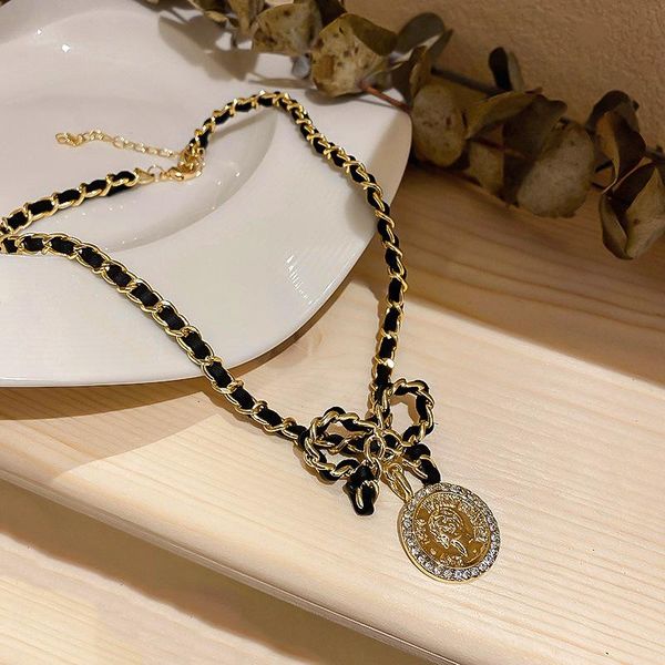 pendant necklaces bow-knot necklace for women zircon round coin portrait leather weave chain chokers statement jewelry z268, Silver
pendant necklaces bow-knot necklace for women zircon round coin portrait leather weave chain chokers statement jewelry z268, Silver