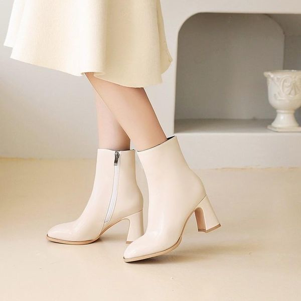 boots 2021 fashion patent pu leather women ankle thick heel squared toe ladies short red black colors female party
boots 2021 fashion patent pu leather women ankle thick heel squared toe ladies short red black colors female party