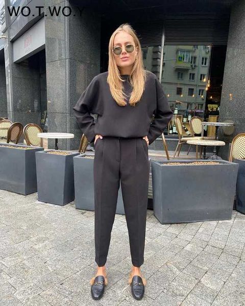 wotwoy elegant knitted two piece set women spring cotton outfit office lady suit pants and female black white pullover sets 210929
wotwoy elegant knitted two piece set women spring cotton outfit office lady suit pants and female black white pullover sets 210929