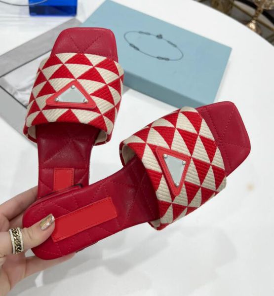 2022 embroidered fabric slides designer luxury women summer slippers quilted nappa leather insole leather sole indoor beach shoes lettering, Black
2022 embroidered fabric slides designer luxury women summer slippers quilted nappa leather insole leather sole indoor beach shoes lettering, Black