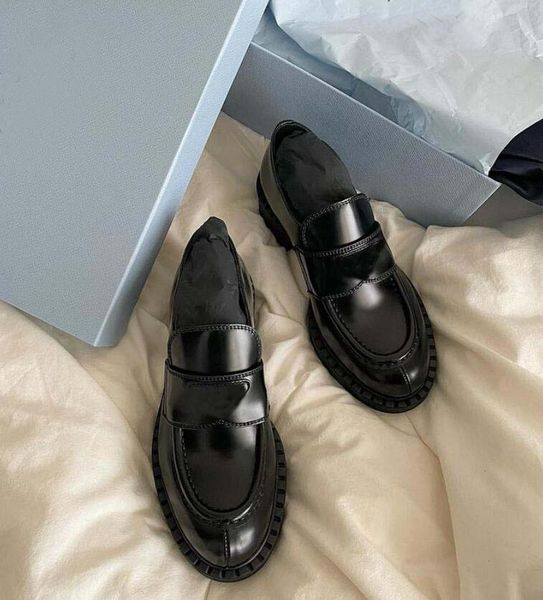 woman casual shoes loafer flat platform lace-up sneakers black leathers lace-up skate flats luxury designer shoees with box women eu34-41
woman casual shoes loafer flat platform lace-up sneakers black leathers lace-up skate flats luxury designer shoees with box women eu34-41