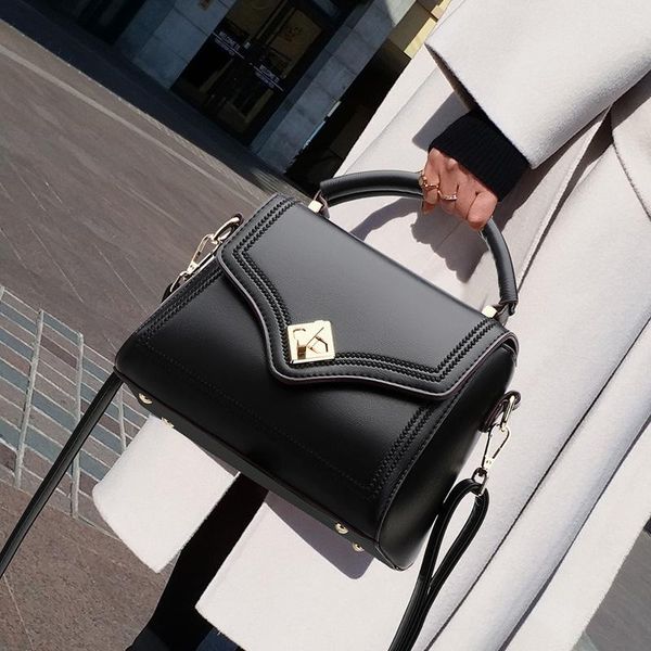 evening bags genuine leather 2021 fashion women's messenger large-capacity versatile one-shoulder handbag famous luxury designer purses
evening bags genuine leather 2021 fashion women's messenger large-capacity versatile one-shoulder handbag famous luxury designer purses