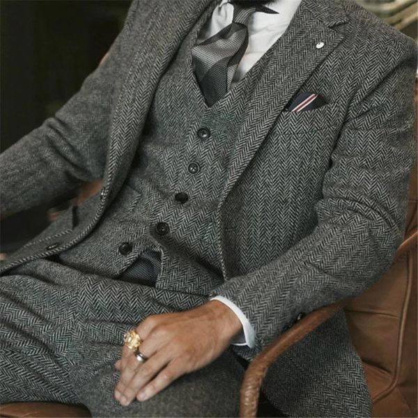 men's suits & blazers gray woollen herringbone men for wedding groom tuxedo 3 piece tweed custom fashion set jacket with pants waistcoa, White;black
men's suits & blazers gray woollen herringbone men for wedding groom tuxedo 3 piece tweed custom fashion set jacket with pants waistcoa, White;black