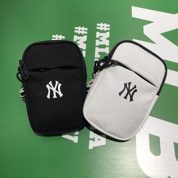 handbag korean arrow string chest bag 2021 mobile phone tide brand messenger small shoulder bgdz
handbag korean arrow string chest bag 2021 mobile phone tide brand messenger small shoulder bgdz