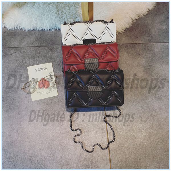 shoulder bags luxurys designers fashion womens crossbody handbags wallets ladies clutch chain mini flap bag purse 2021 totes cross body hand
shoulder bags luxurys designers fashion womens crossbody handbags wallets ladies clutch chain mini flap bag purse 2021 totes cross body hand